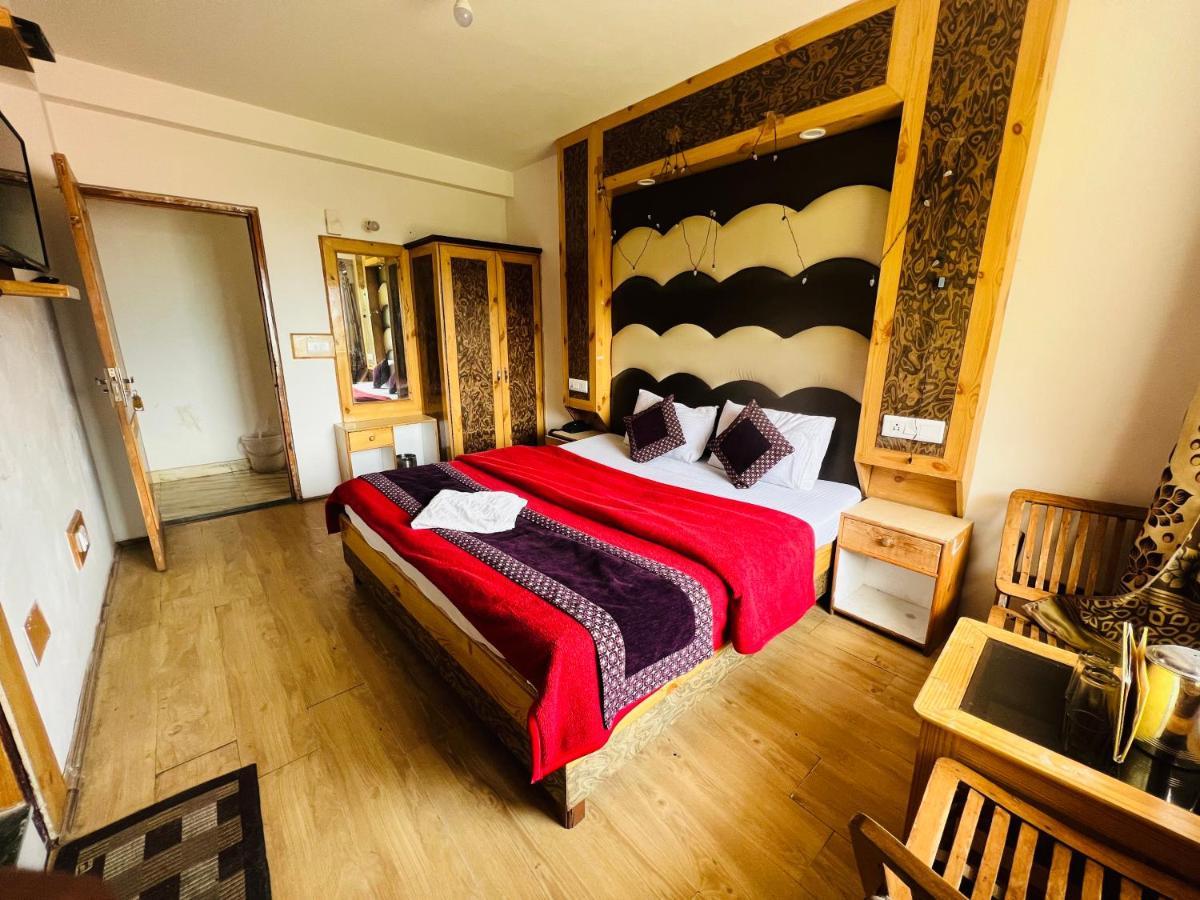 Wooib Hotels Manali  Bagian luar foto