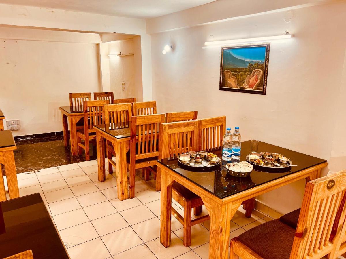 Wooib Hotels Manali  Bagian luar foto