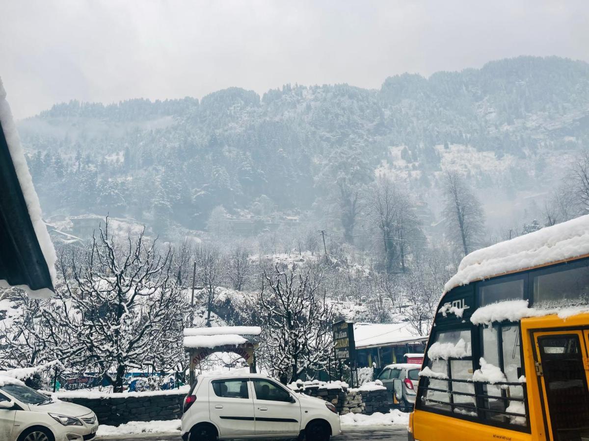Wooib Hotels Manali  Bagian luar foto